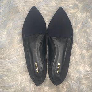 Black Pointed Toe Flats